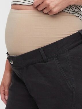Navy Maternity Gap Cargo Pants!